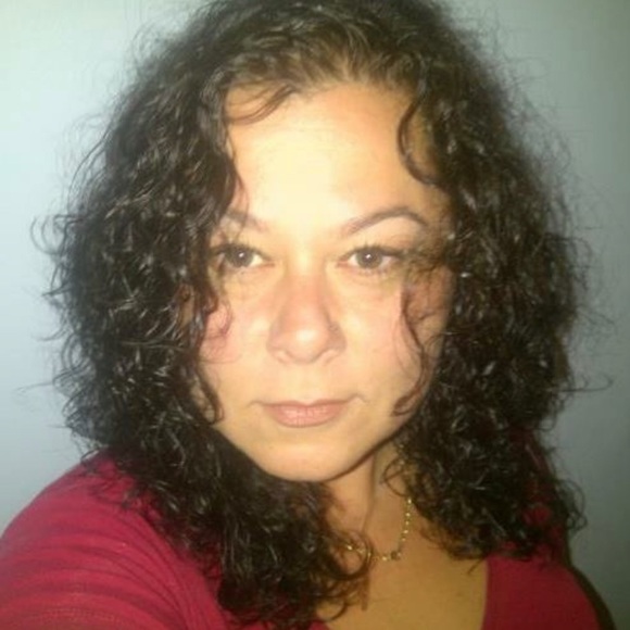 Meet your Posher, Dyanne - Picture 1 of 1